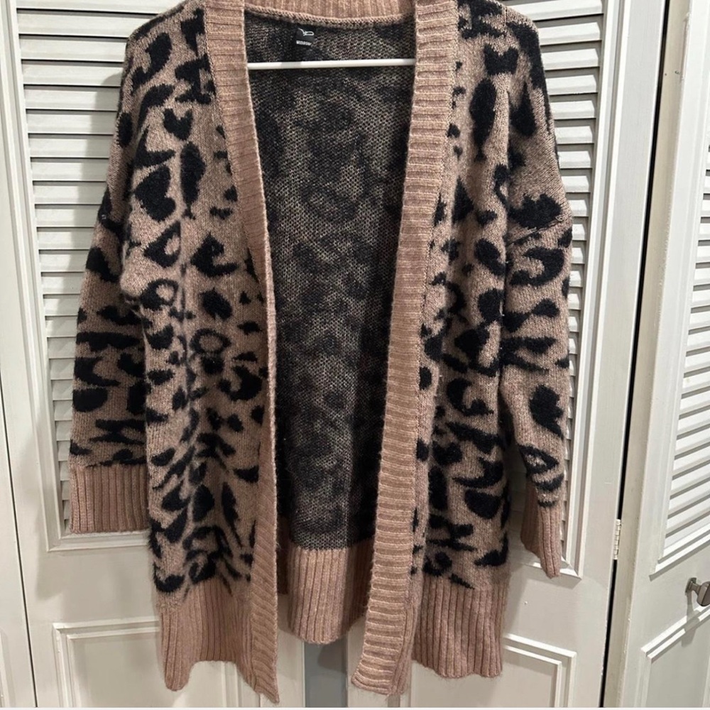Windsor Animal Print Open Cardigan in Black and Tan
